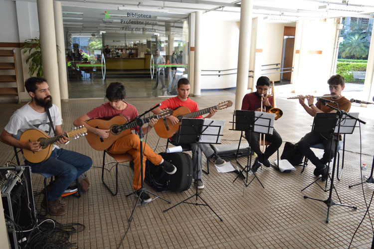 Grupo de Choro do IFG ficou por conta da apresentação artística em comemoração aos 77 anos do Câmpus Goiânia